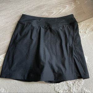 black outdoor voices court skort, size xs